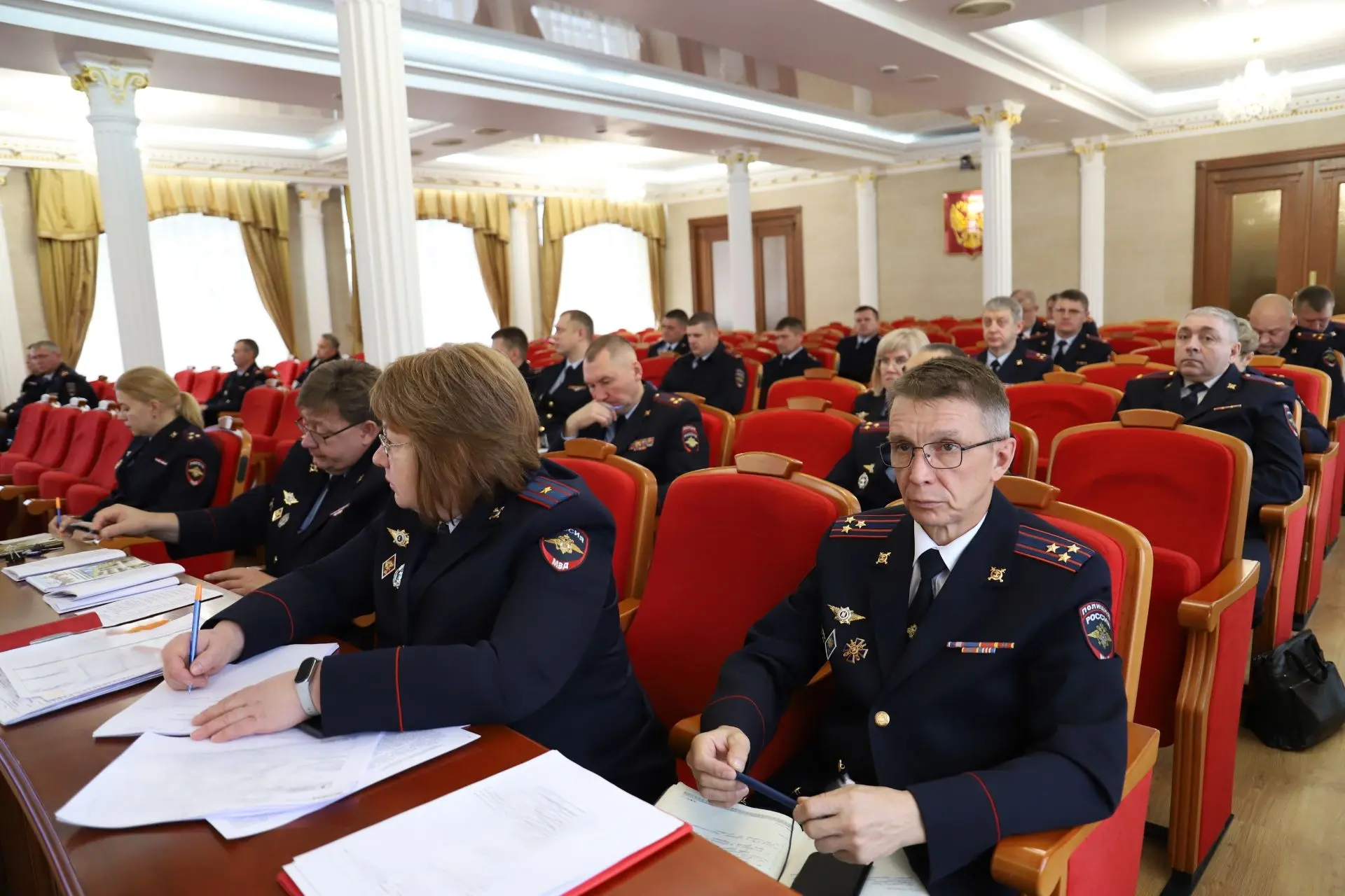 В региональном полицейском Главке подвели итоги оперативно-служебной деятельности за 9 ...