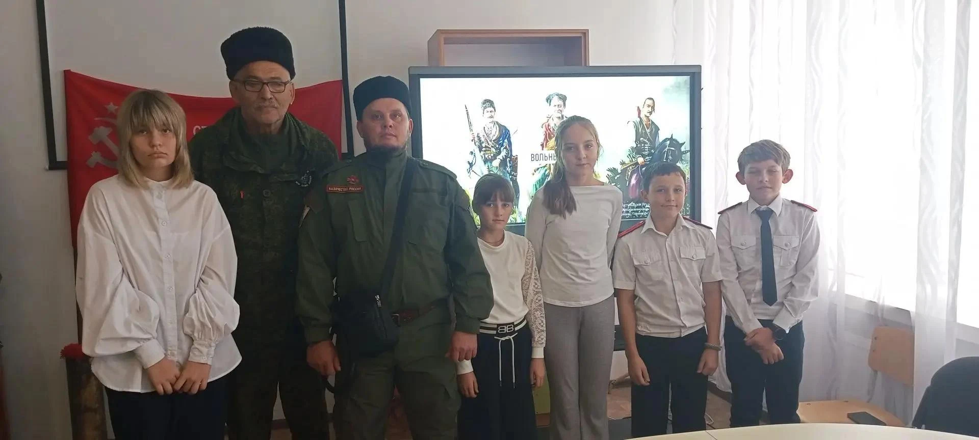 🕊 В Скадовской школе отметили Покров Пресвятой Богородицы