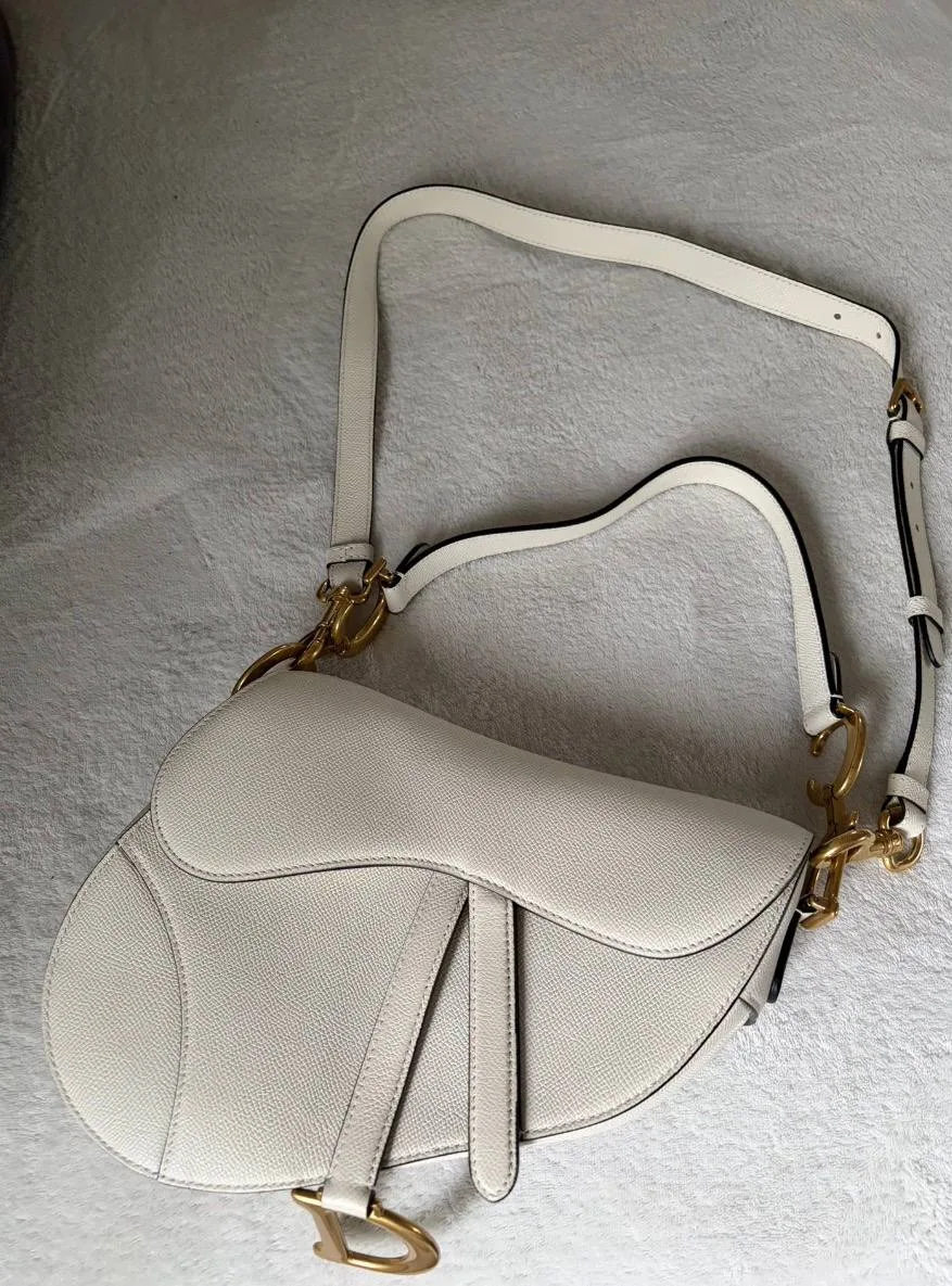 Cумочка Dior Saddle 🤍