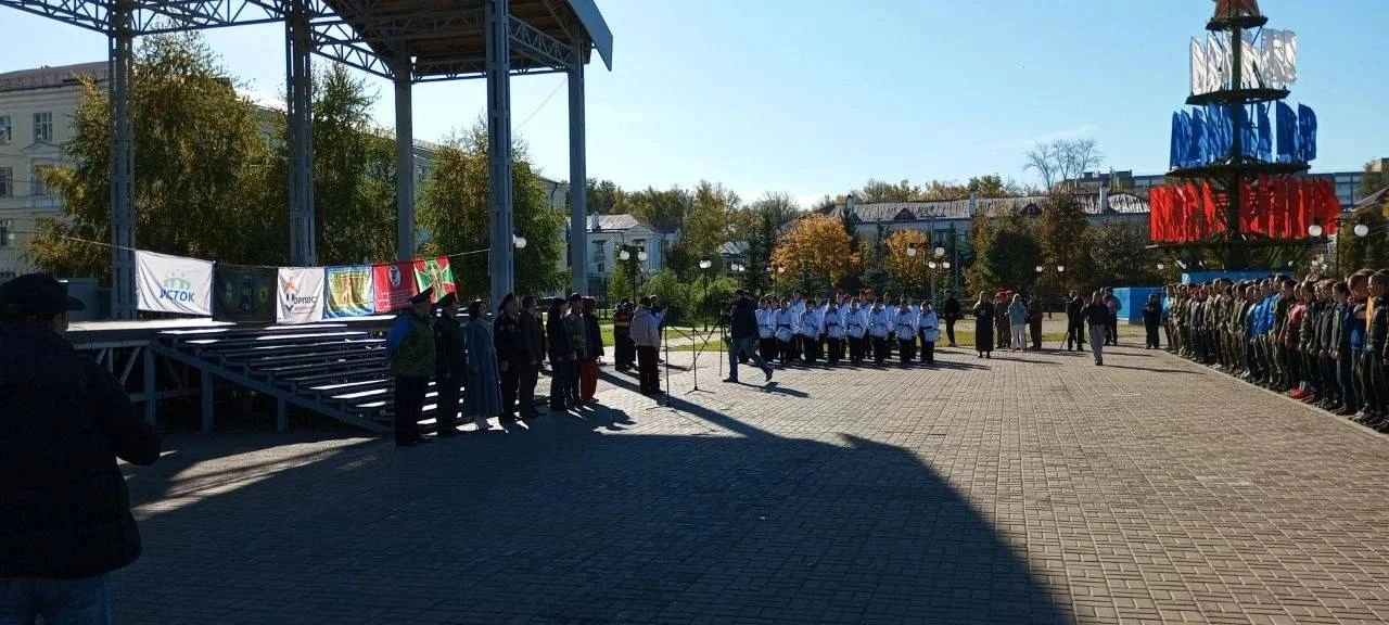 💪Сила, выносливость и командный дух: в Зеленодольске прошли военно-спортивные игры «Де...