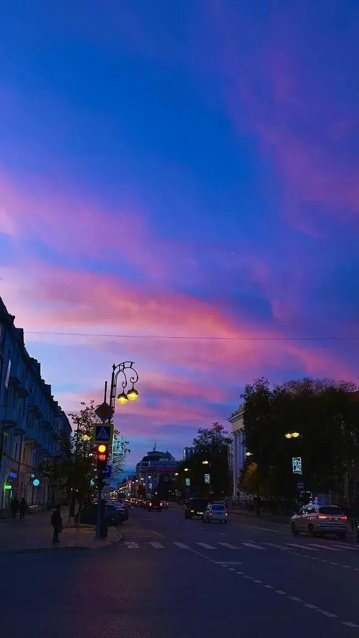 А в небе над городом снова красота 😻