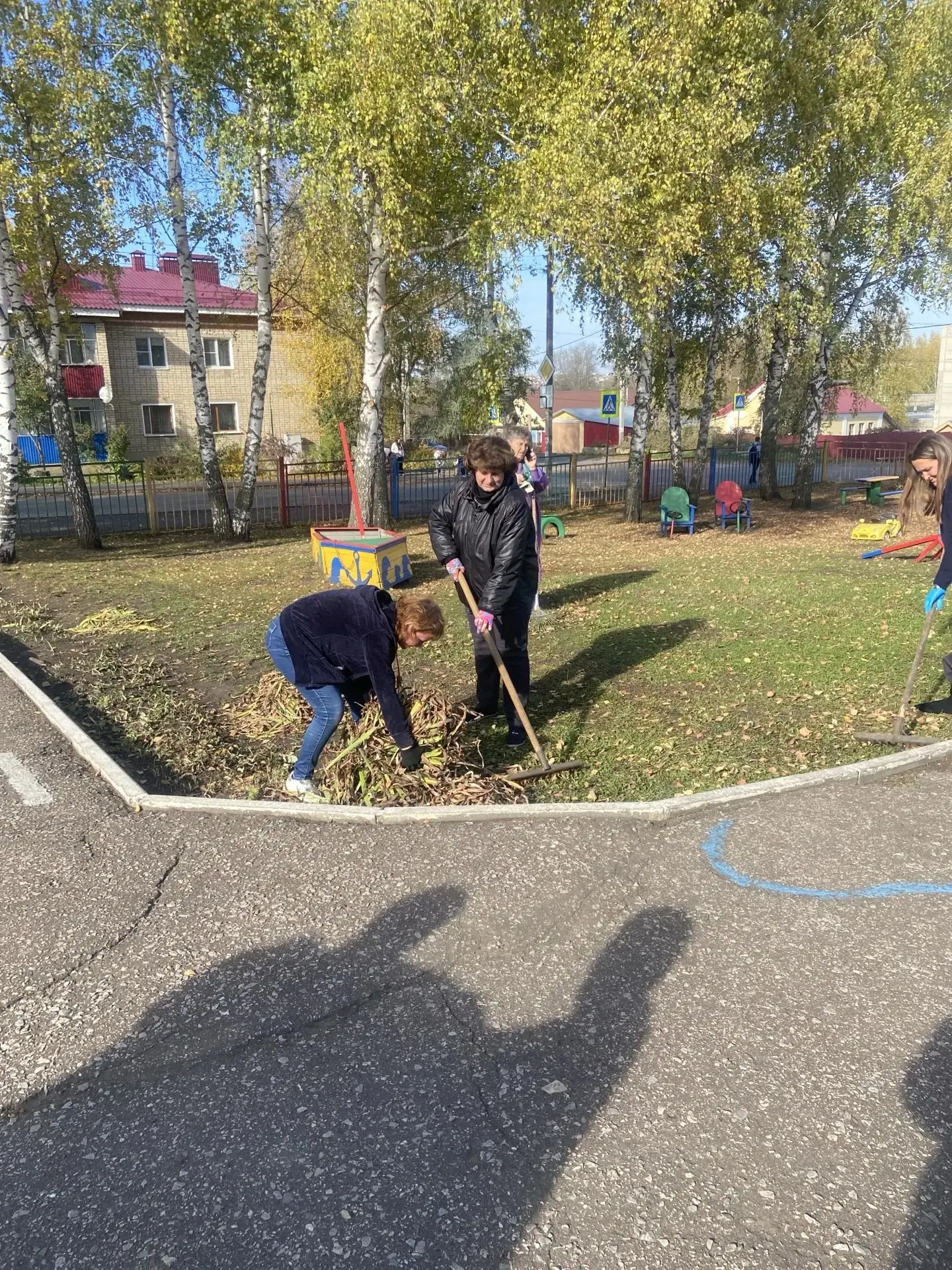 🍂 Осенний субботник в нашем детском саду 🍂