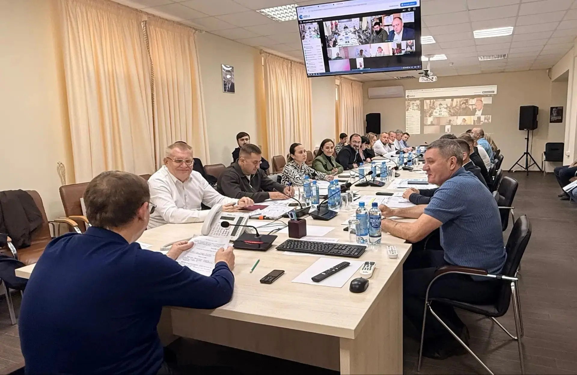 Председатель Совета министров РК Юрий Гоцанюк провёл оперативное совещание по вводу объ...