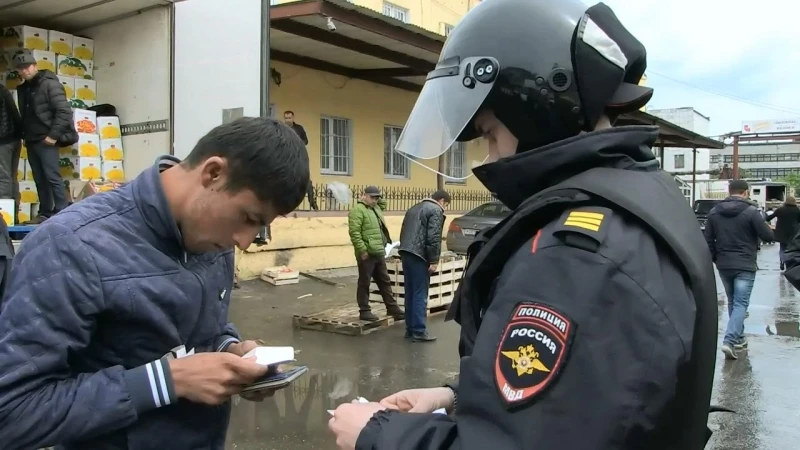 В Усинске мигранта заподозрили в использовании поддельного документа