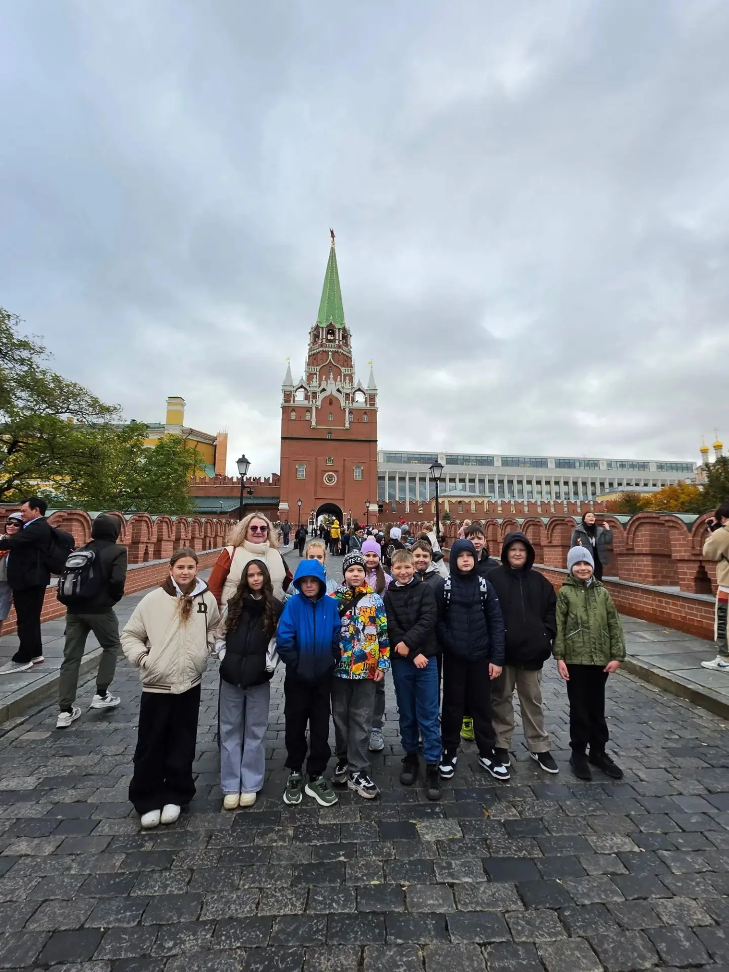 Учащиеся 4 "Ж", 4 "З", 4 "И" классов совершили незабываемое путешествие в прошлое, посе...