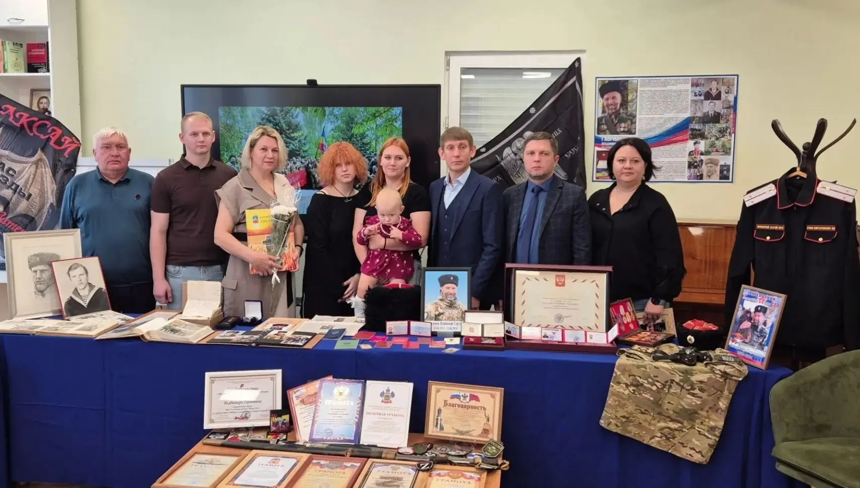 В Егорлыкской библиотеке почтили память Героя России... Подробнее читайте на нашем сайт...