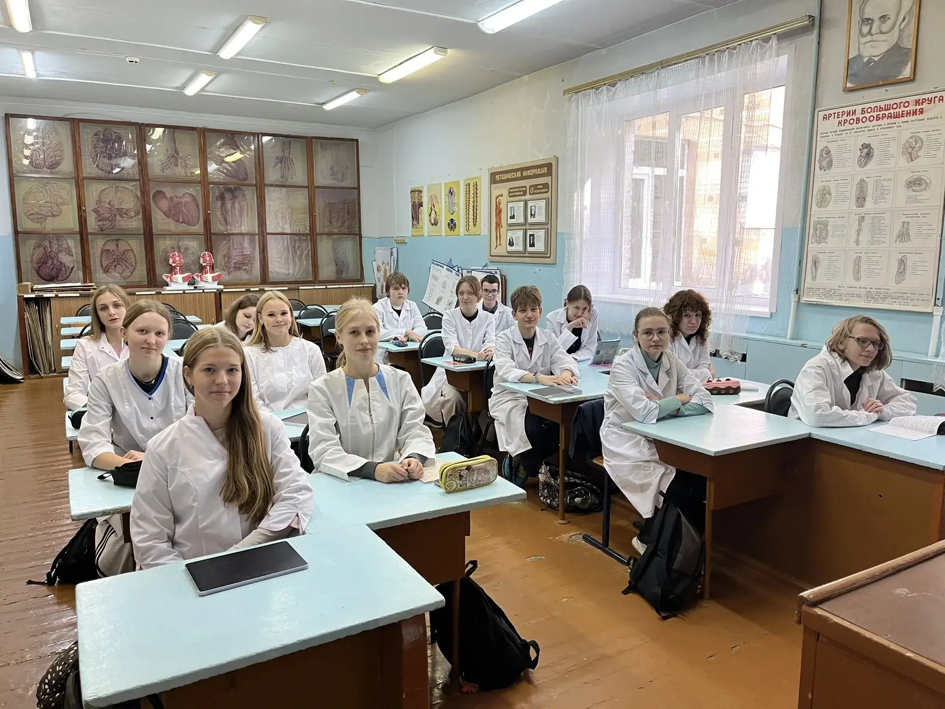 👩‍⚕УЧЕБНЫЕ БУДНИ МЕДИЦИНСКОГО  КЛАССА👨‍⚕