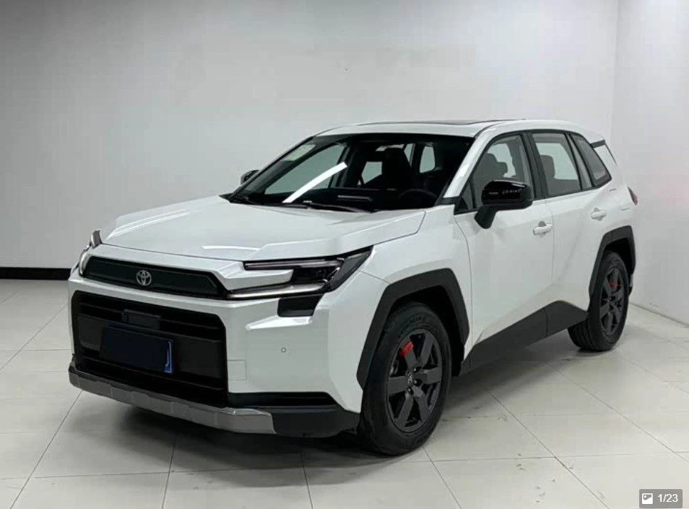 #смотричтонашел Сколько нынче стоит популярный раньше кроссовер Toyota RAV-4? Со всеми ...
