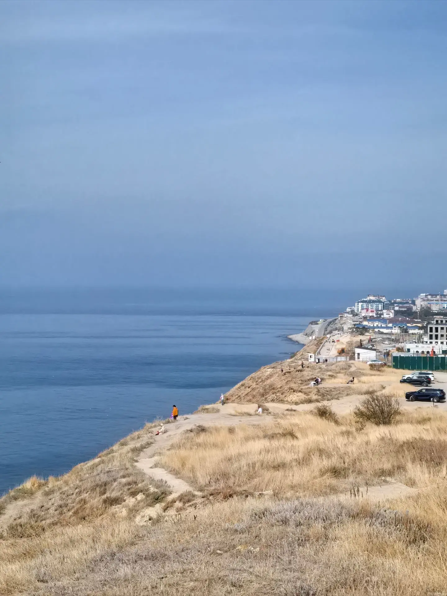 Несколько панорамных фото с Лысой горы и с лестницы "800 ступеней". Виды просто шикарны...