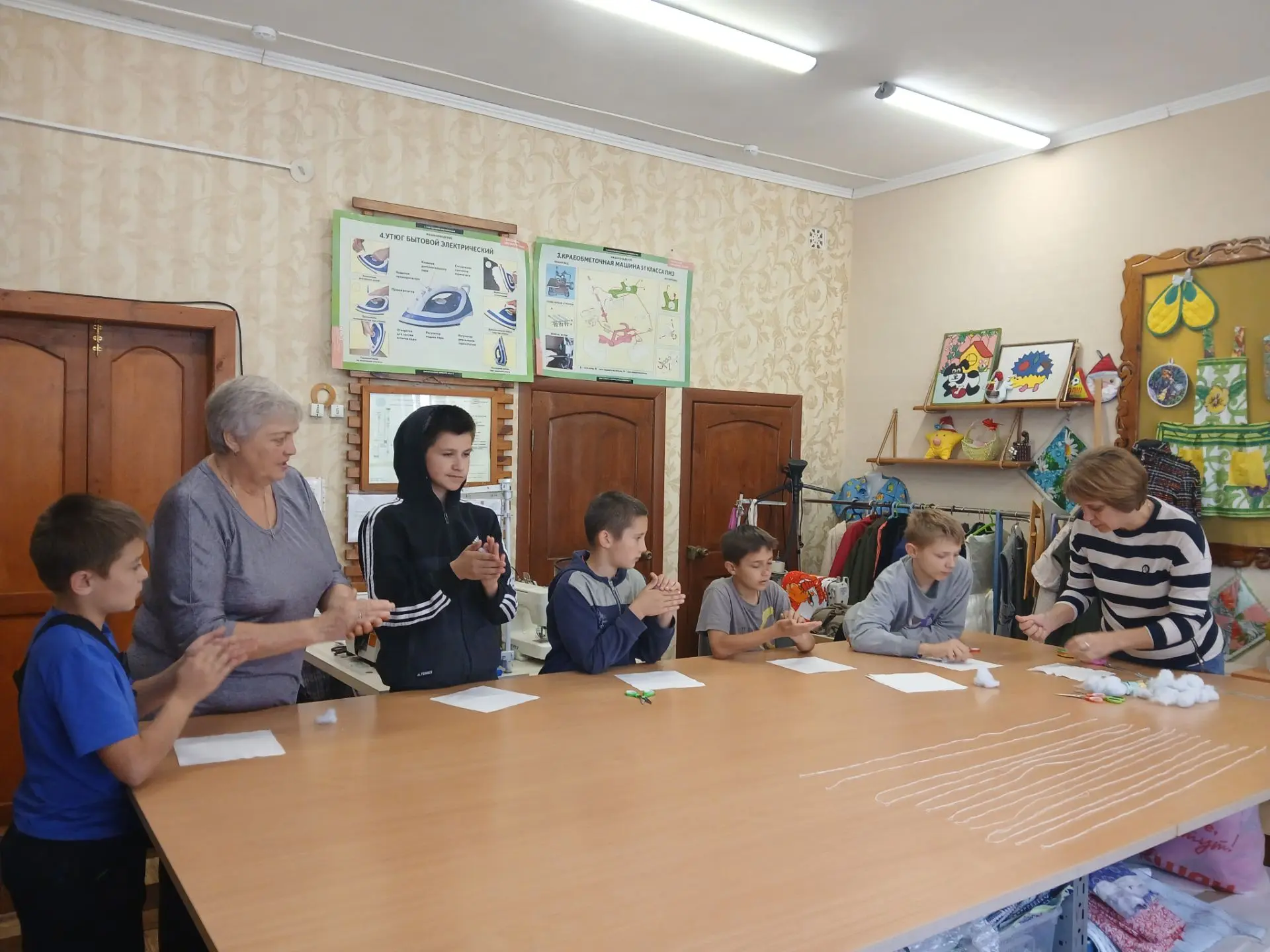 Час творчества — это не просто занятие, а возможность для детей погрузиться в мир фанта...