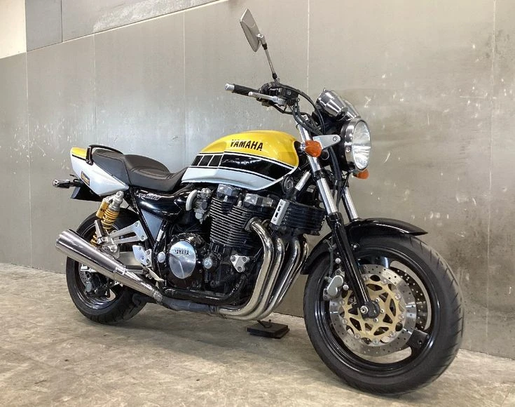 Yamaha XJR 1300