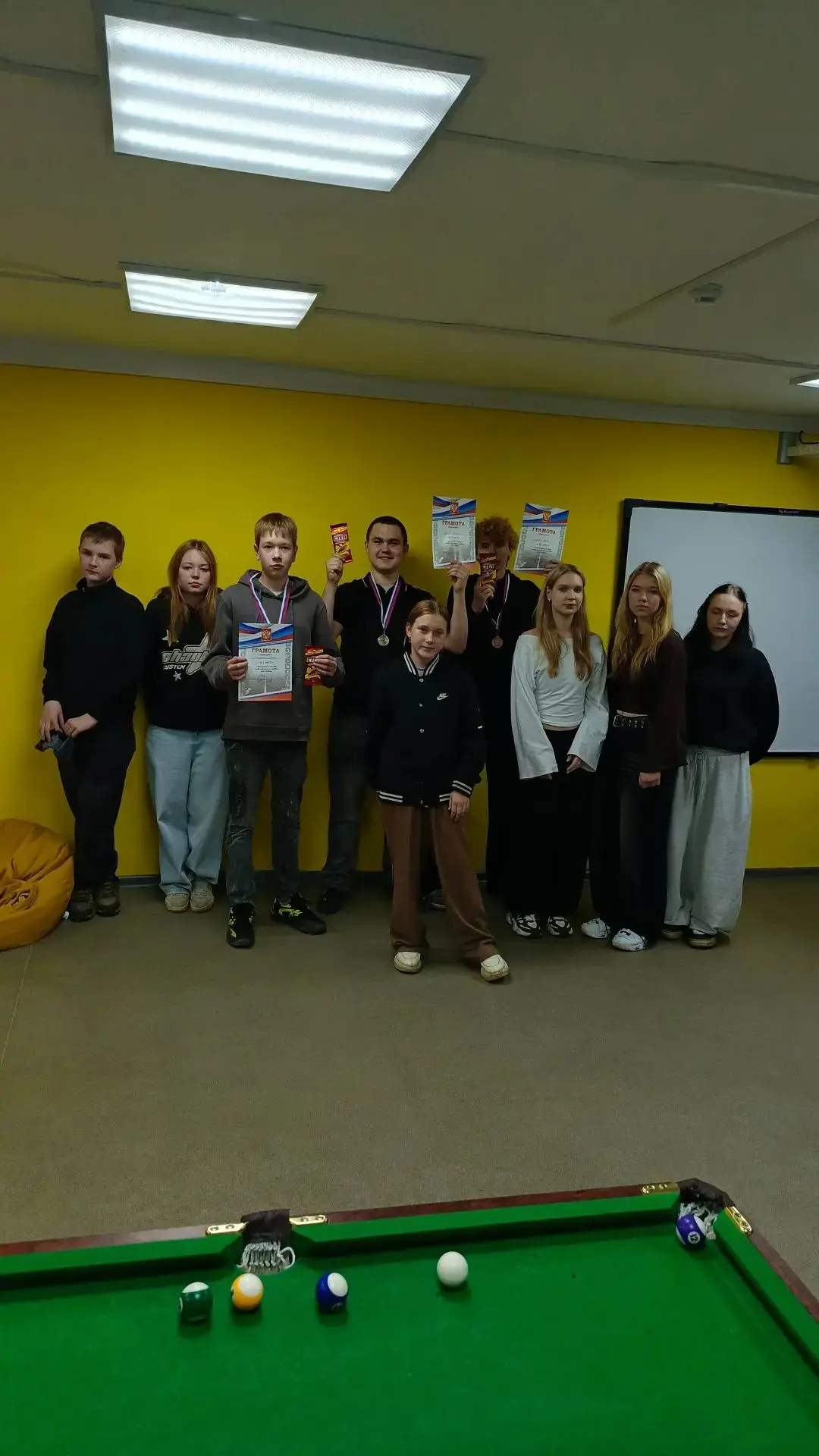 Сегодня в подростковом клубе «Хрущевка 2.0» состоялись соревнования по настольному биль...
