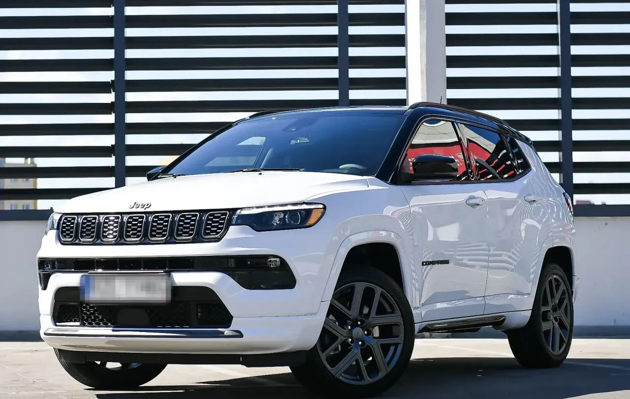 🚗 Jeep Compass