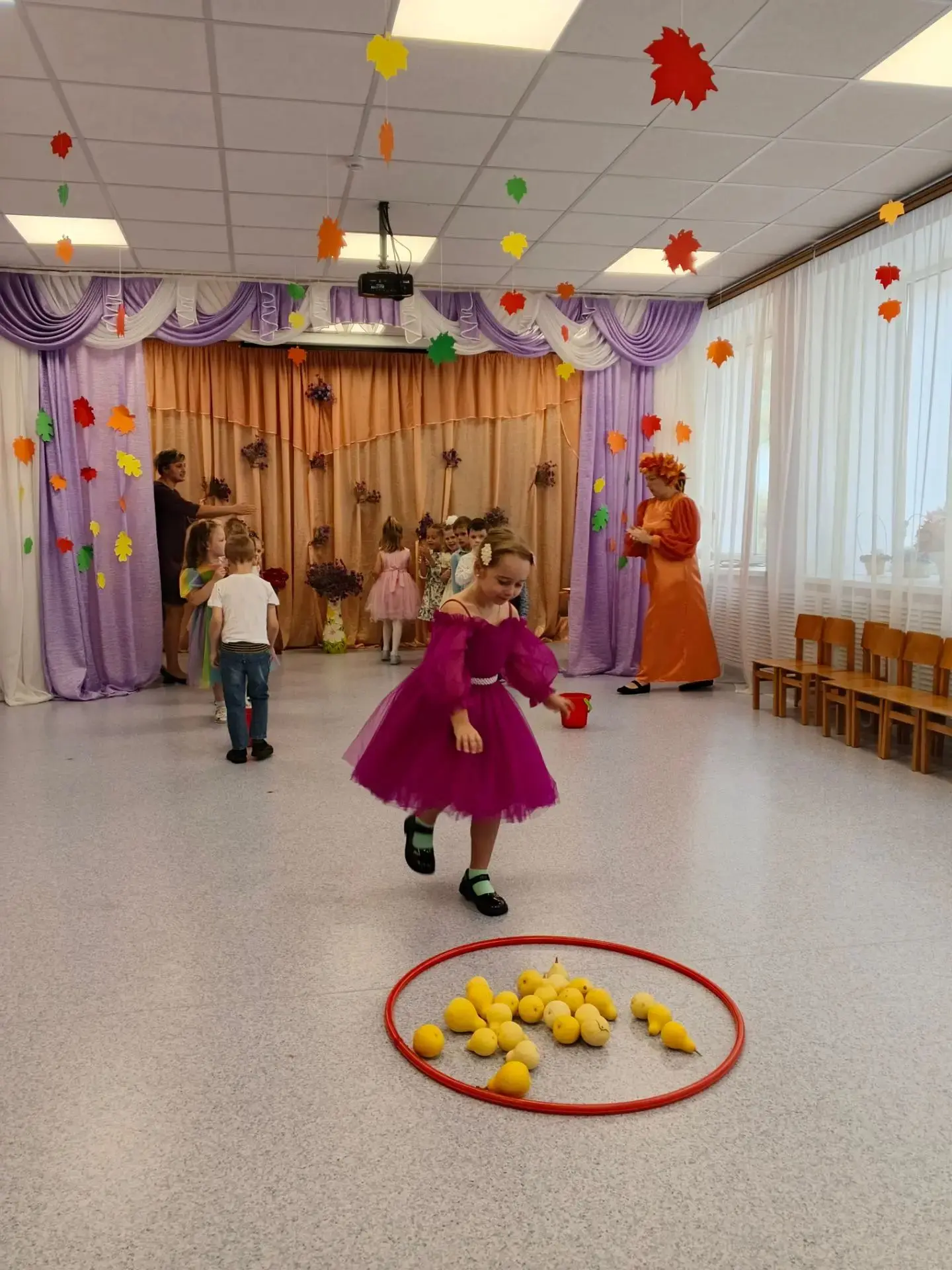 Заглянул сегодня праздник в каждый дом,