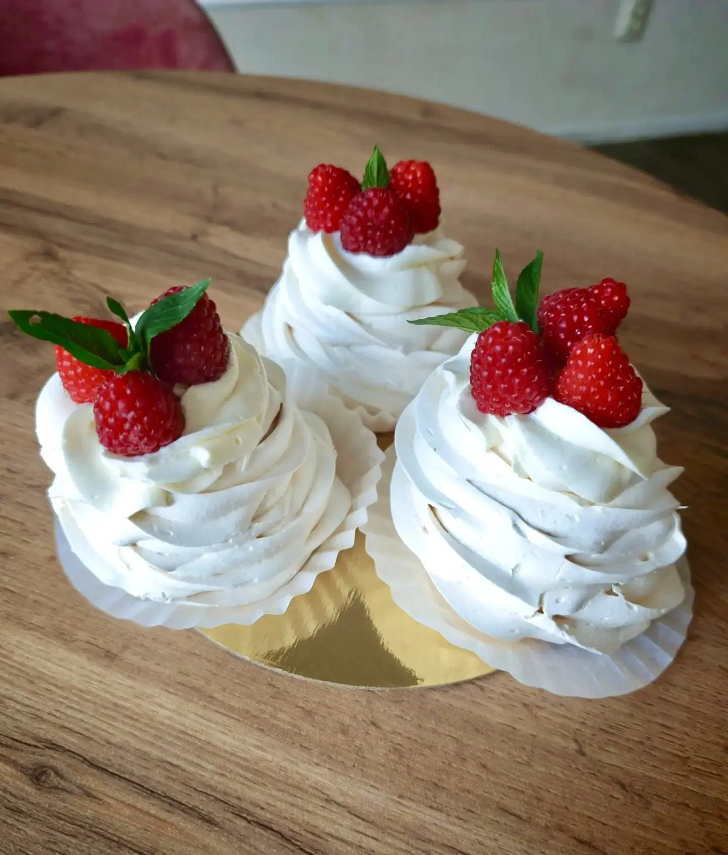 Мммм, какие вкусности на витрине😍