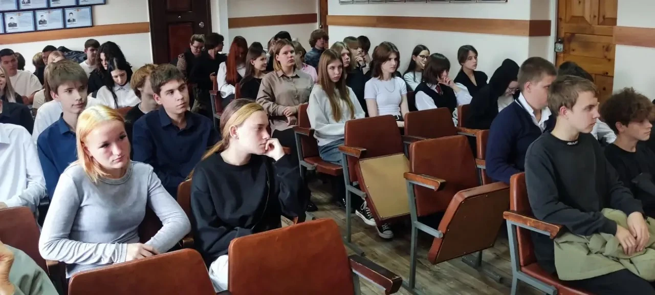 ПРОФОРИЕНТАЦИОННАЯ ВСТРЕЧА С ПРЕДСТАВИТЕЛЯМИ МО МВД РОССИИ «ШУШЕНСКИЙ»