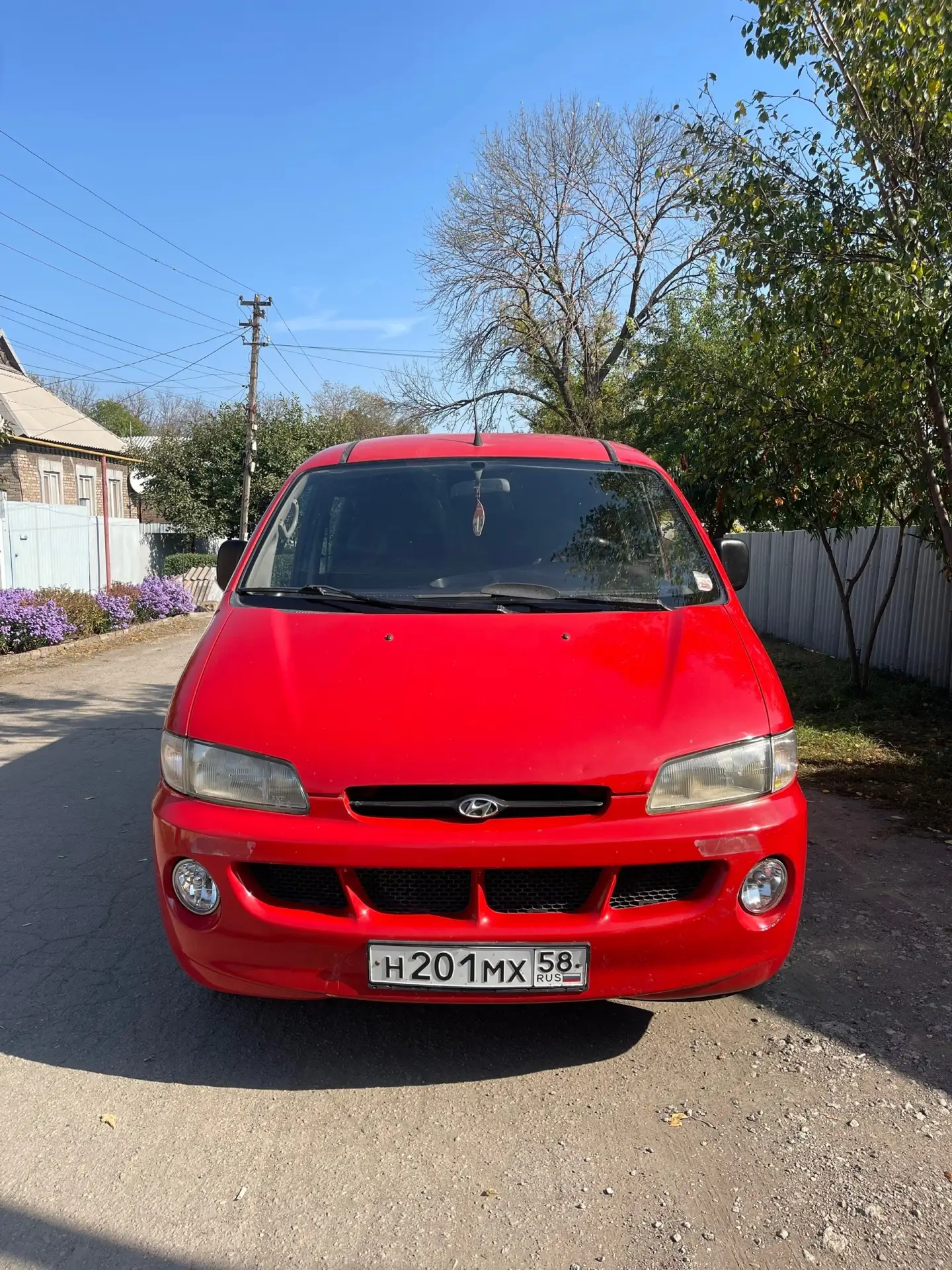 Продам Hyundai H 200, 1998г., ДВ. 2.5 Дизель, КПП 5. Автомобиль на уверенном ходу, по д...