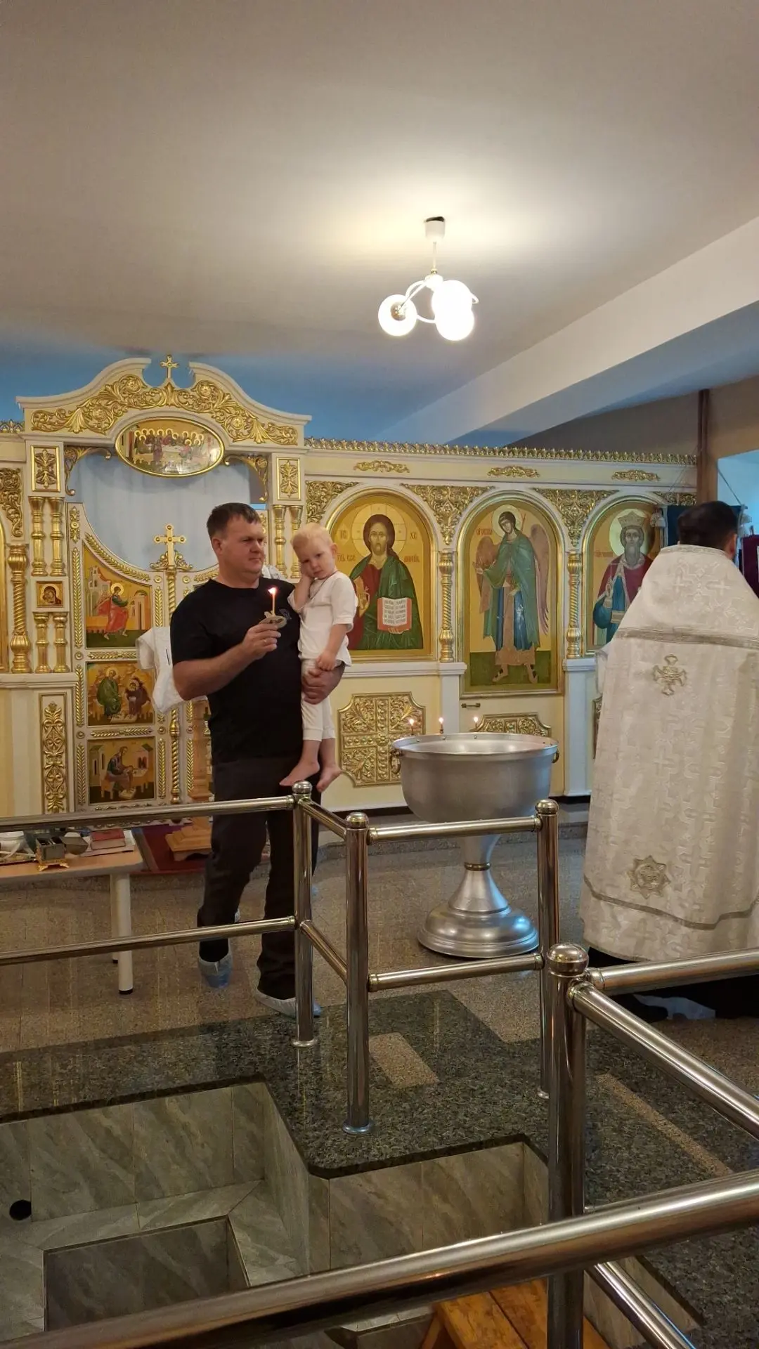 Сегодня мы ПОКРЕСТИЛИ Владислава. ⛪️💦