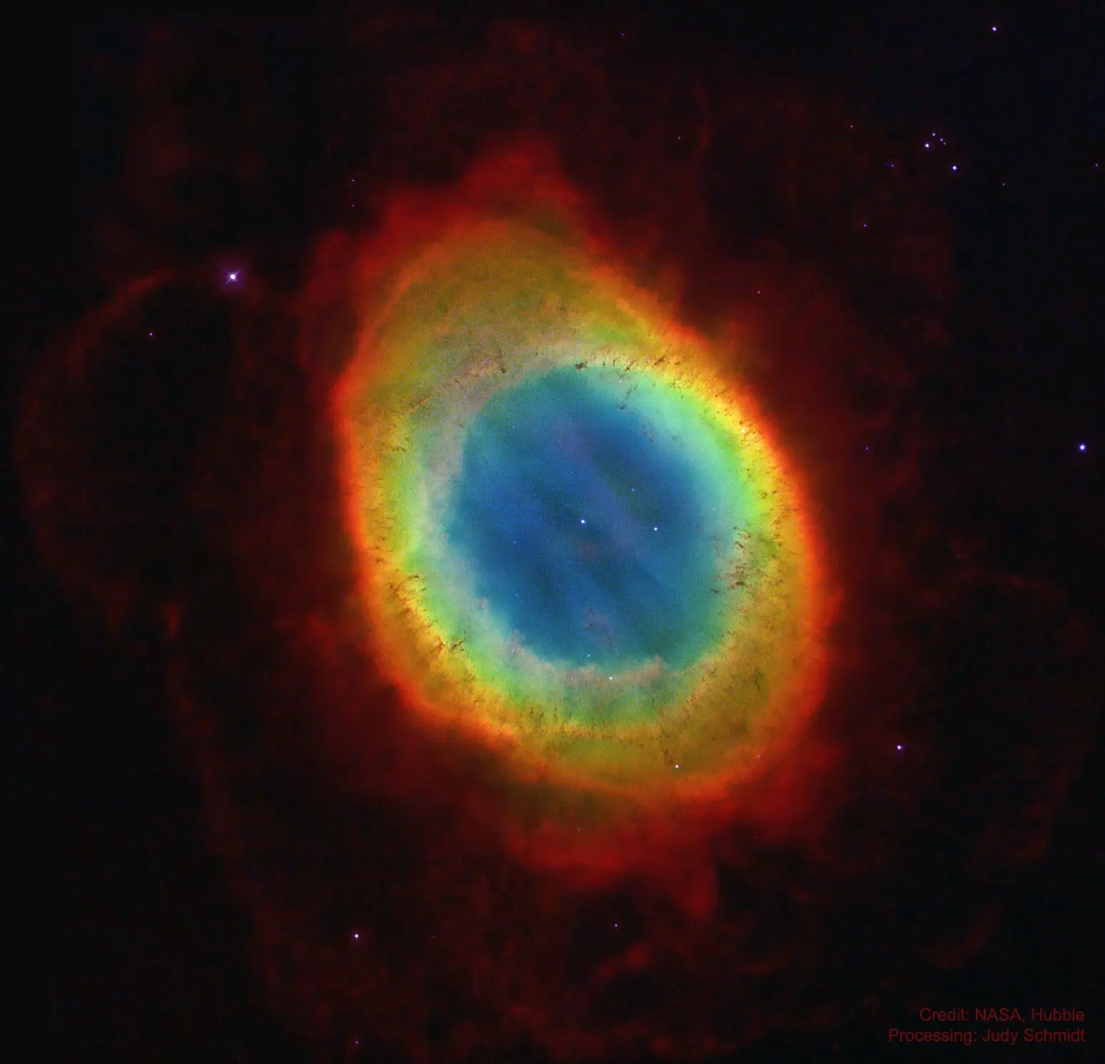 M57: туманность Кольцо по данным «Хаббла» [Космокадр 02.04.2023]
