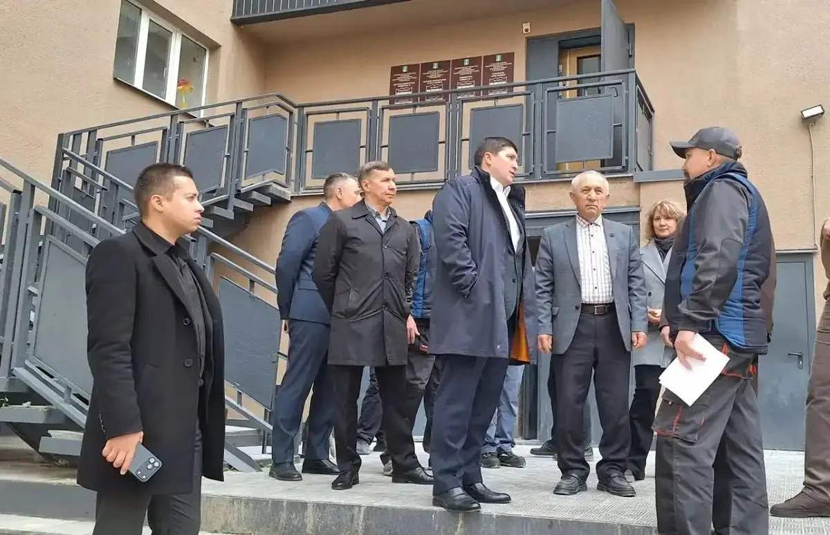 🏢 В Нижнекамске восемь домов задерживают со сдачей после капремонта