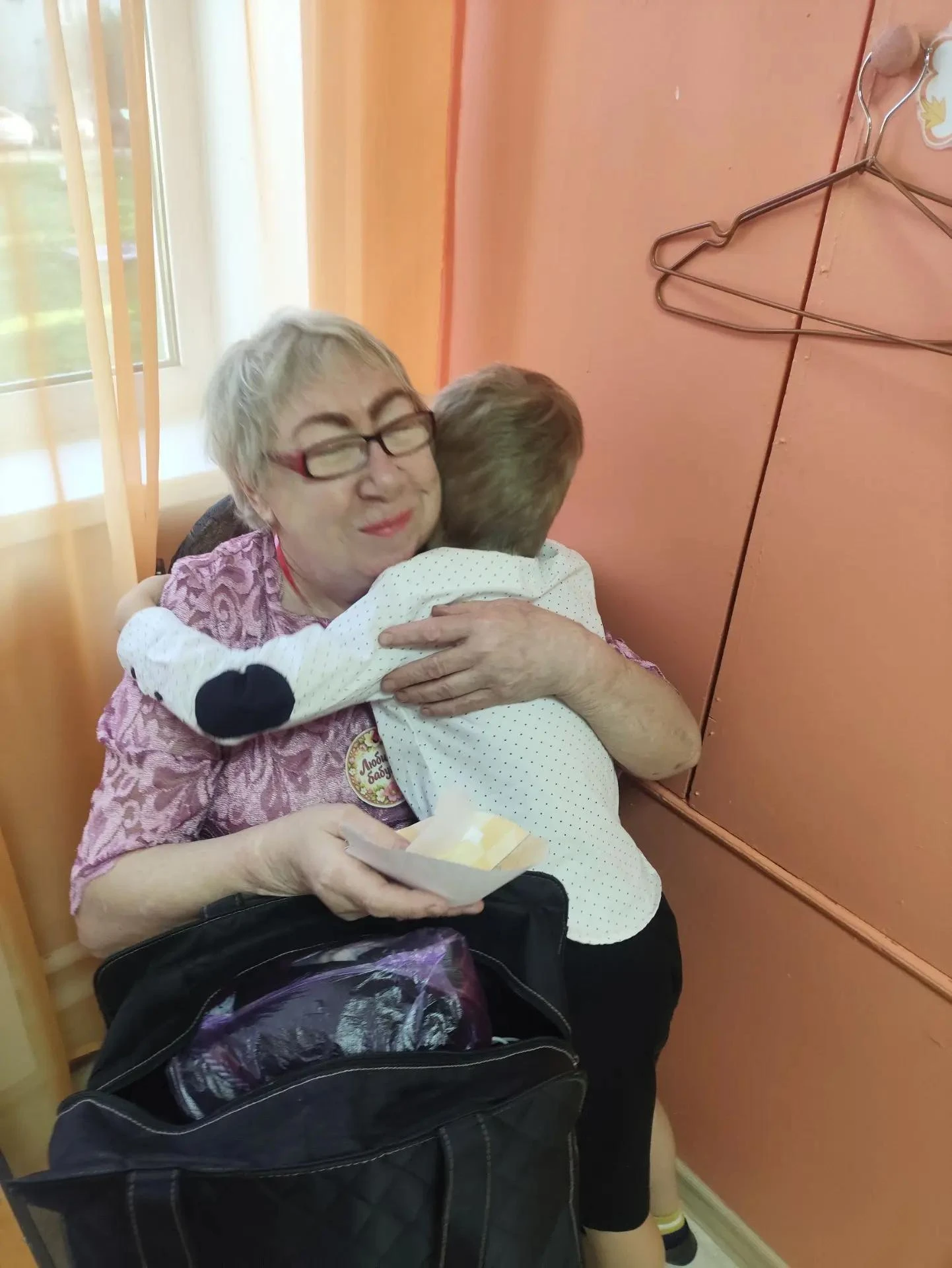 ✨ День пожилого человека: тепло рук наших воспитанников ✨