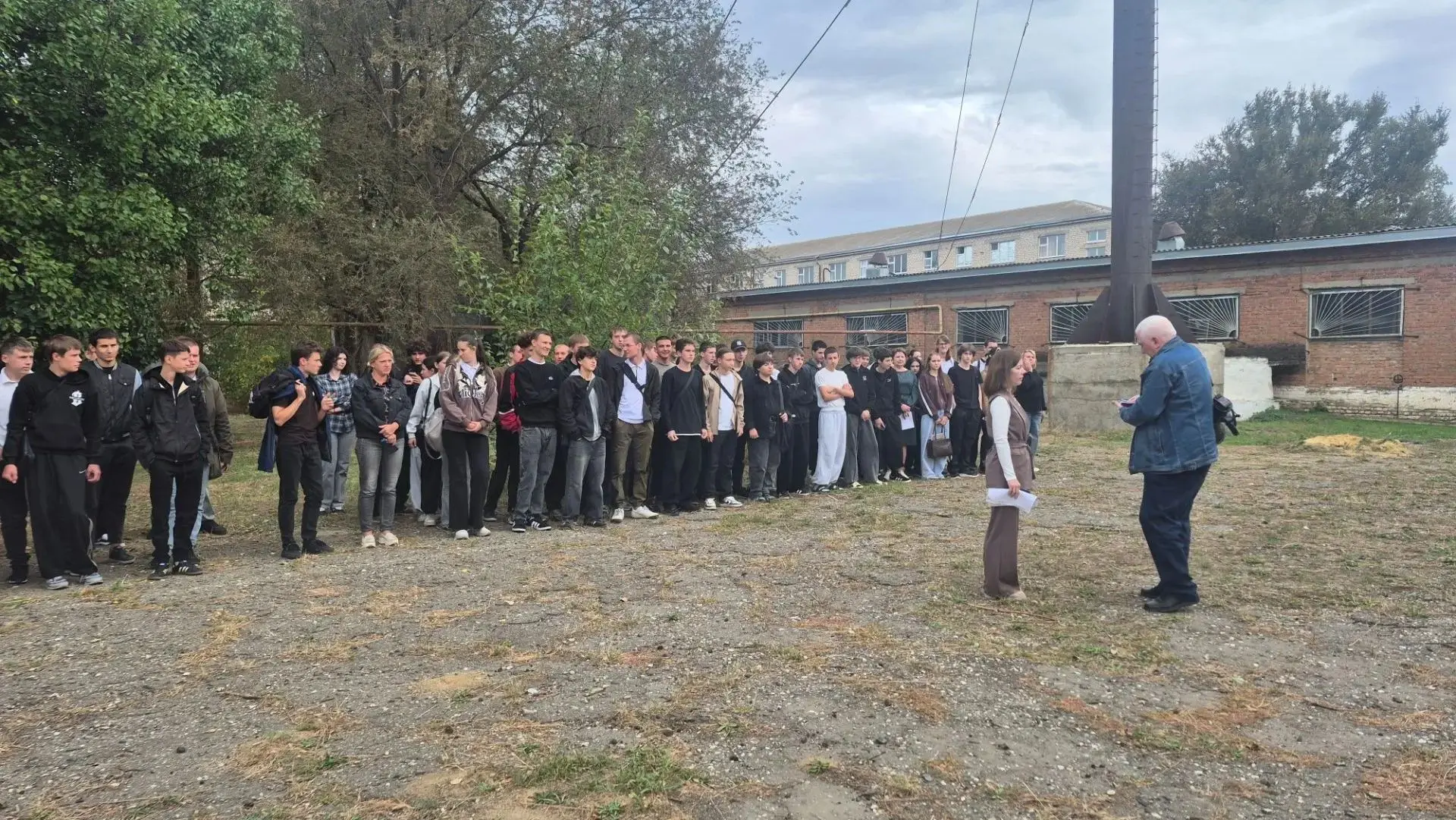 Безопасность — наш приоритет: в ГБПОУ АТ с. Дивное прошла тренировочная эвакуация