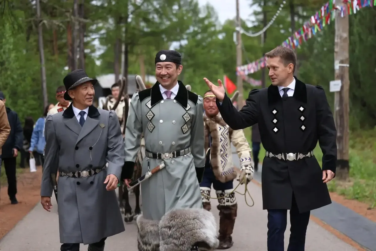 Вчера в Нерюнгри, в парке «Амикан», мы торжественно открыли Тюсюлгэ коренных малочислен...