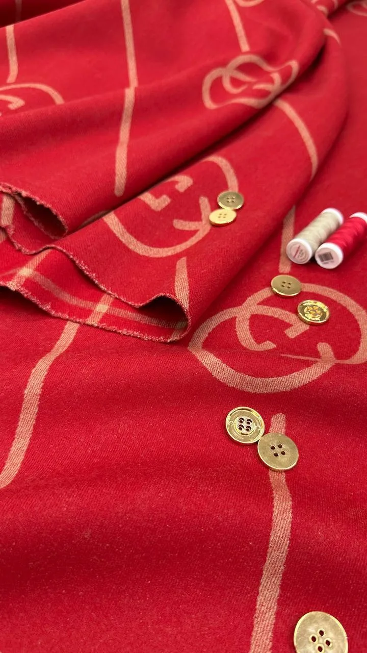 Пальтовая Gucci