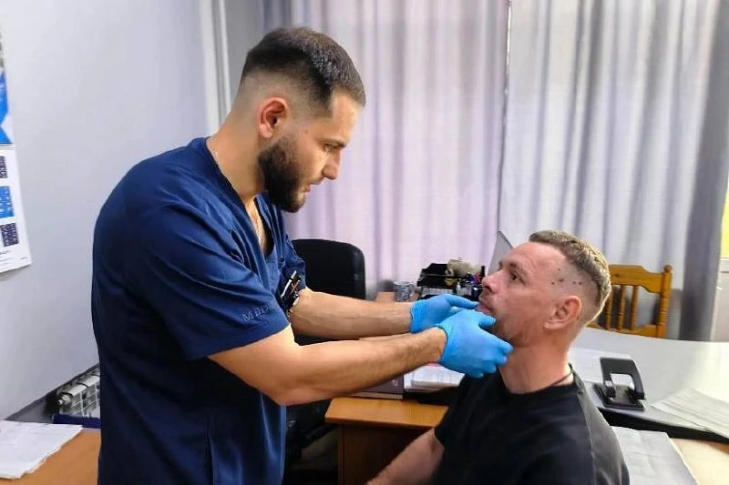 🙏🏻 Алтайские хирурги спасли пациента, который раздробил лицо о лодку