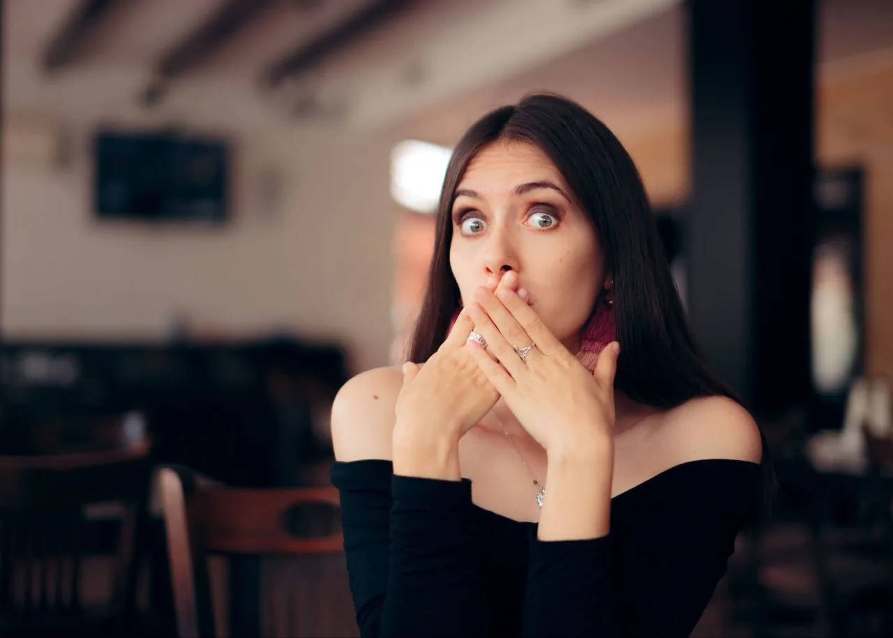 Каждого настигают неловкости