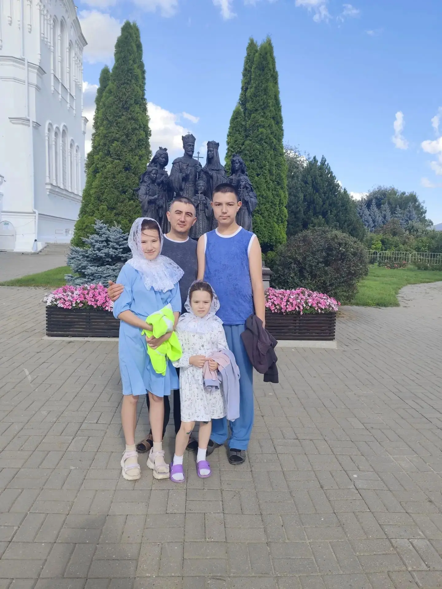 📸 Наши ребята принимают участие в онлайн-флешмобе «Спасибо, папа!».