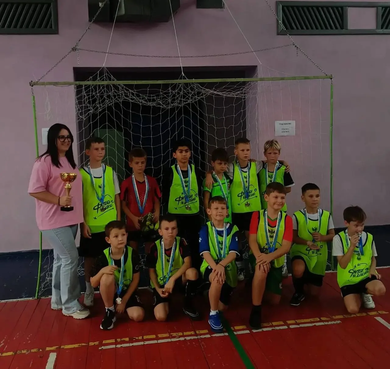 ⚽ Футболисты школы № 4 в Лисках завоевали серебро на спартакиаде «Старт».