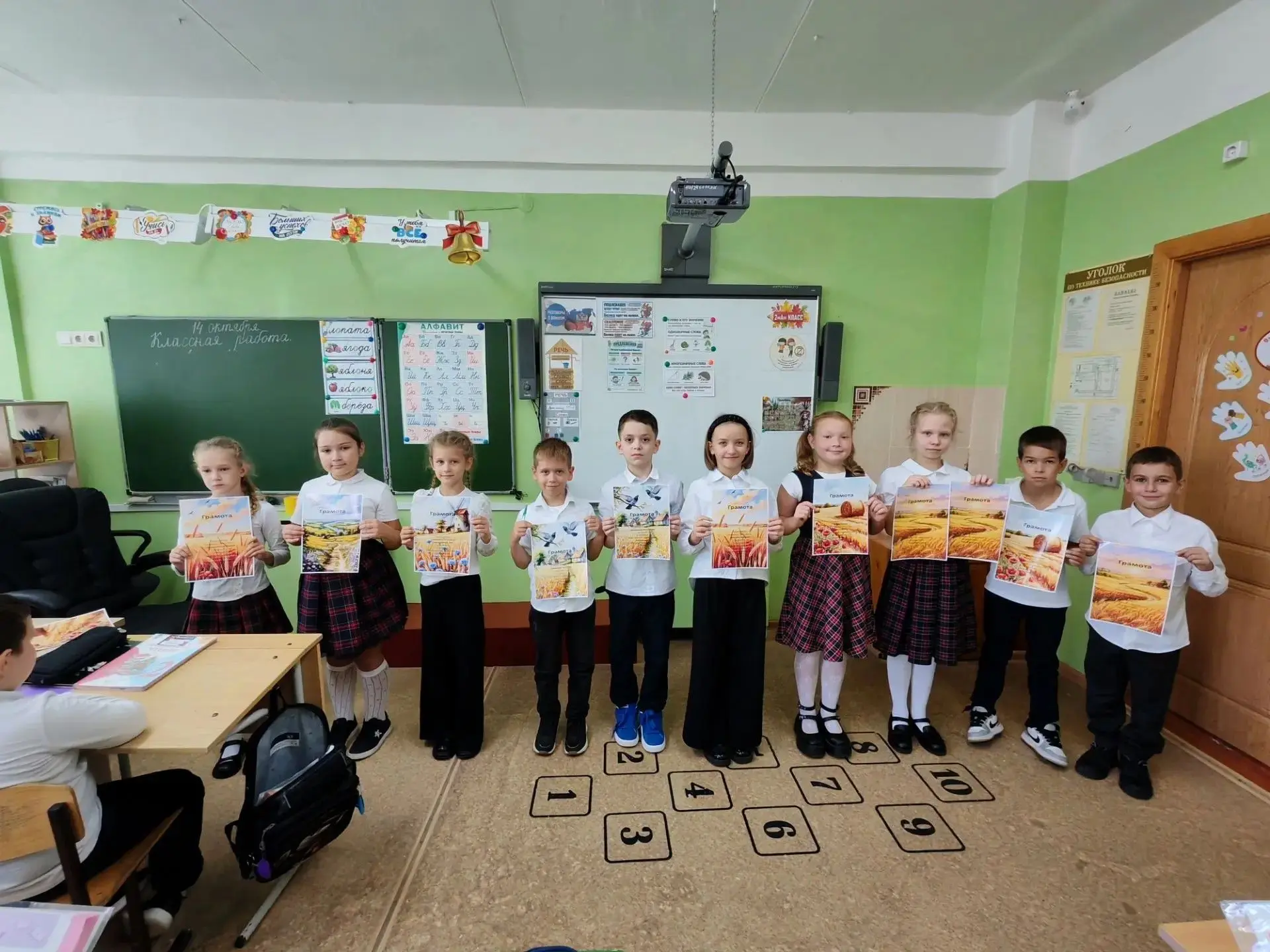 Вот и подошла к концу выставка творческих работ «Край казачий, край родной»! 🌾🎨