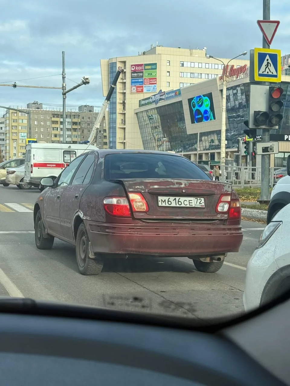 Здравствуйте, пожалуйста, выложите пост анонимно. Сегодня ехали на кольце около «Лукомо...