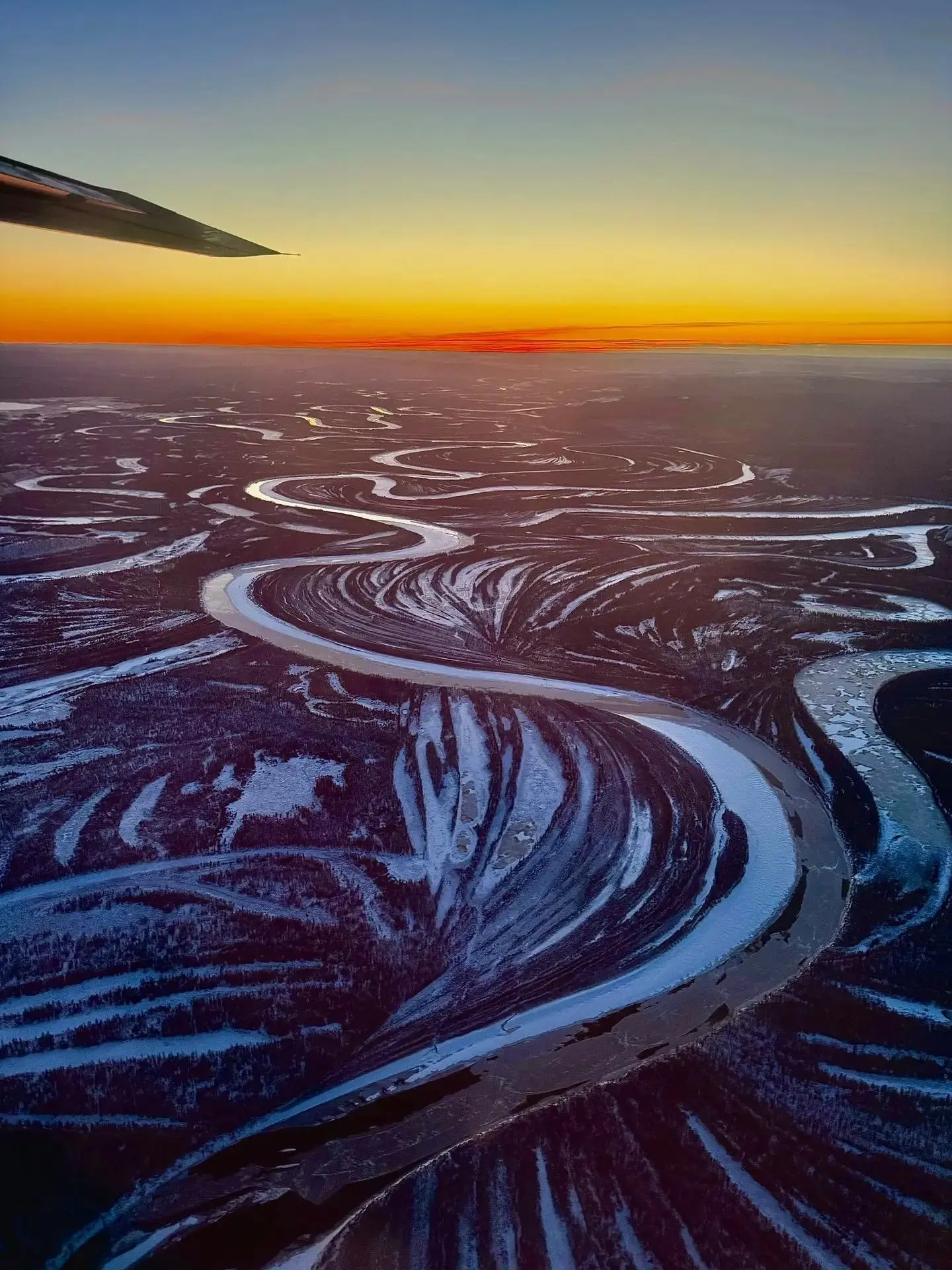 Величественная река Яна✈️🌅