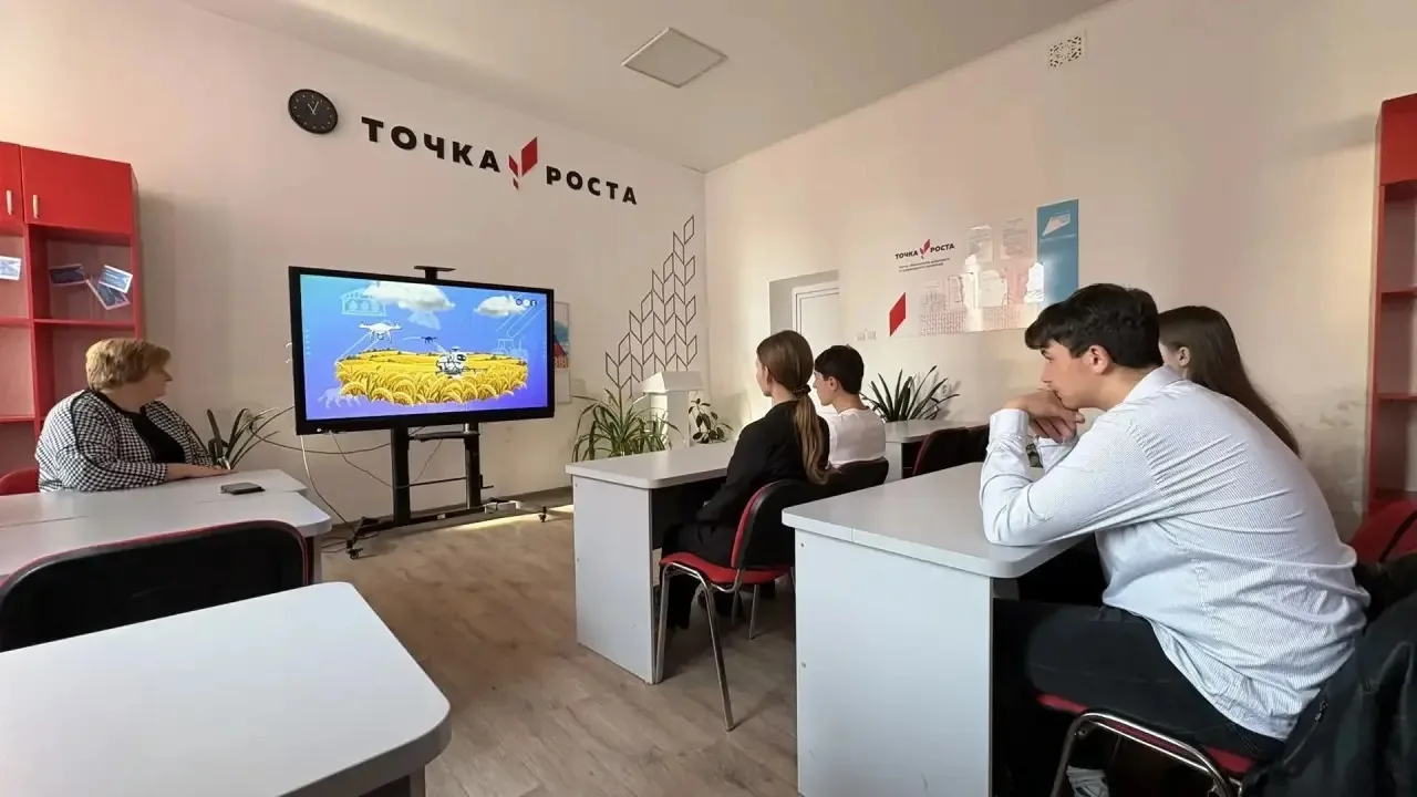 8 октября в 11 классе прошло  занятие профориентационного курса «Россия — мои горизонты...