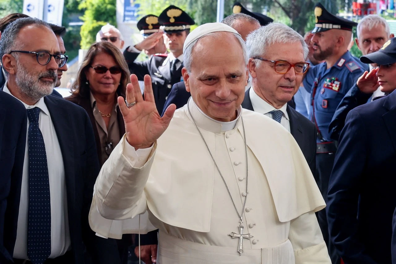 🇻🇦Папа Лев XIV хорошо перенёс операцию по удалению нижней доли правого лёгкого, пораж...
