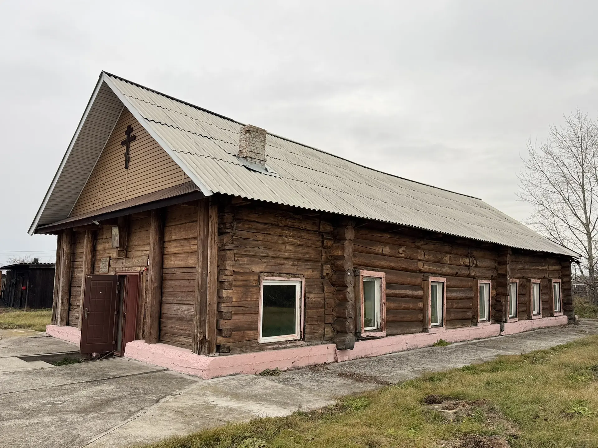 В праздник Покрова Пресвятой Богородицы митрополит Иркутский и Ангарский Максимилиан со...