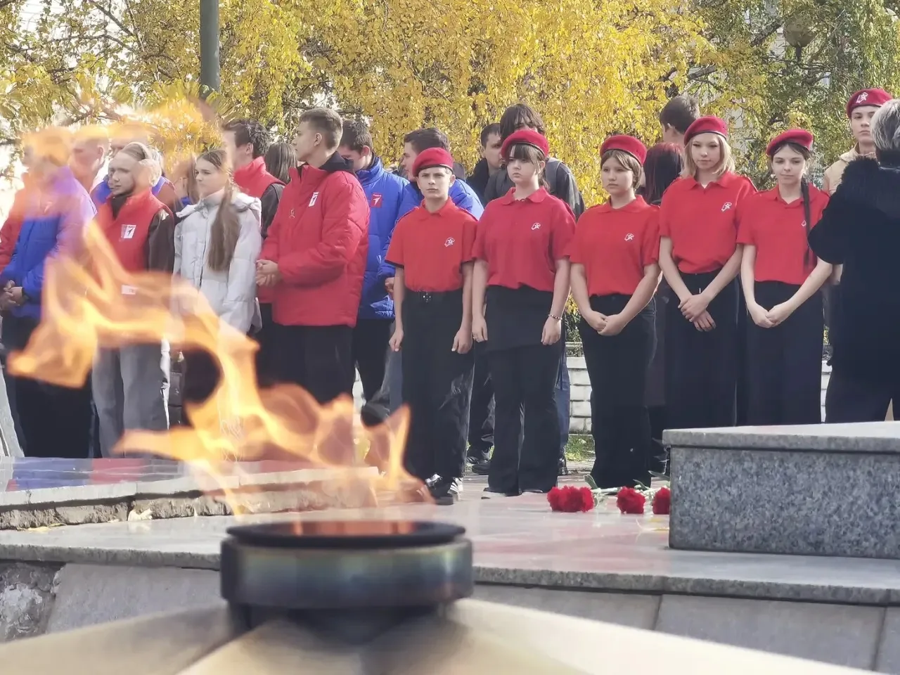 Сегодня на площади 65-летия Победы состоялось торжественное мероприятие, посвящённое Дн...