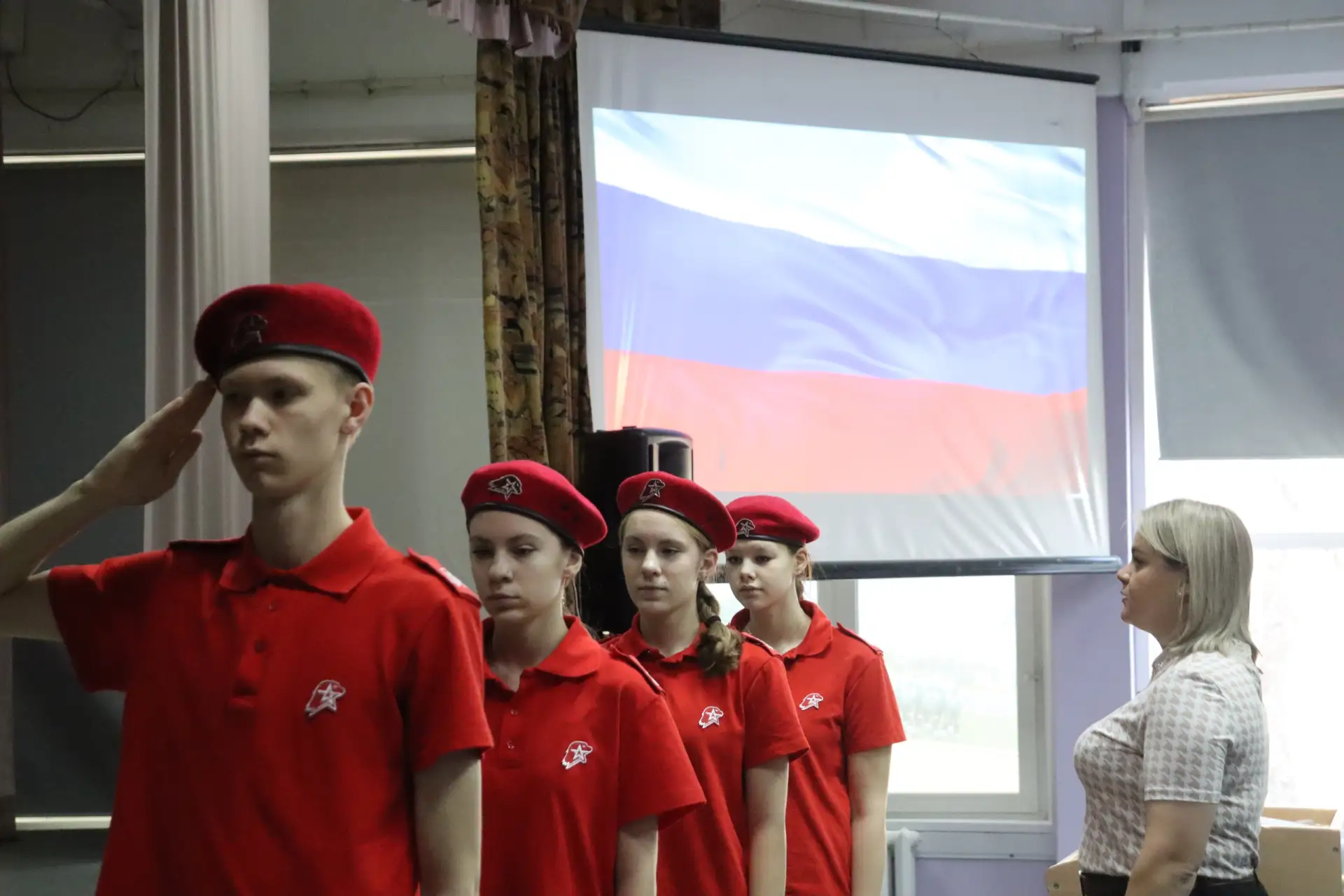 Культура памяти: Первые лицея начали учебную неделю с погружения в историю 🇷🇺