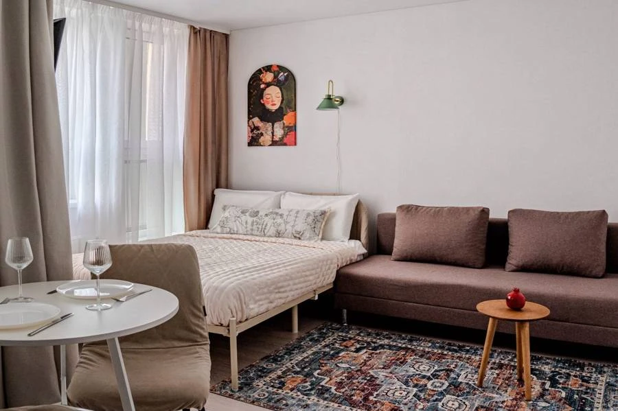 https://domiksmart.ru/ekaterinburg/kvartira-studiya-posutochno-v-ekaterinburge-ul-repin...