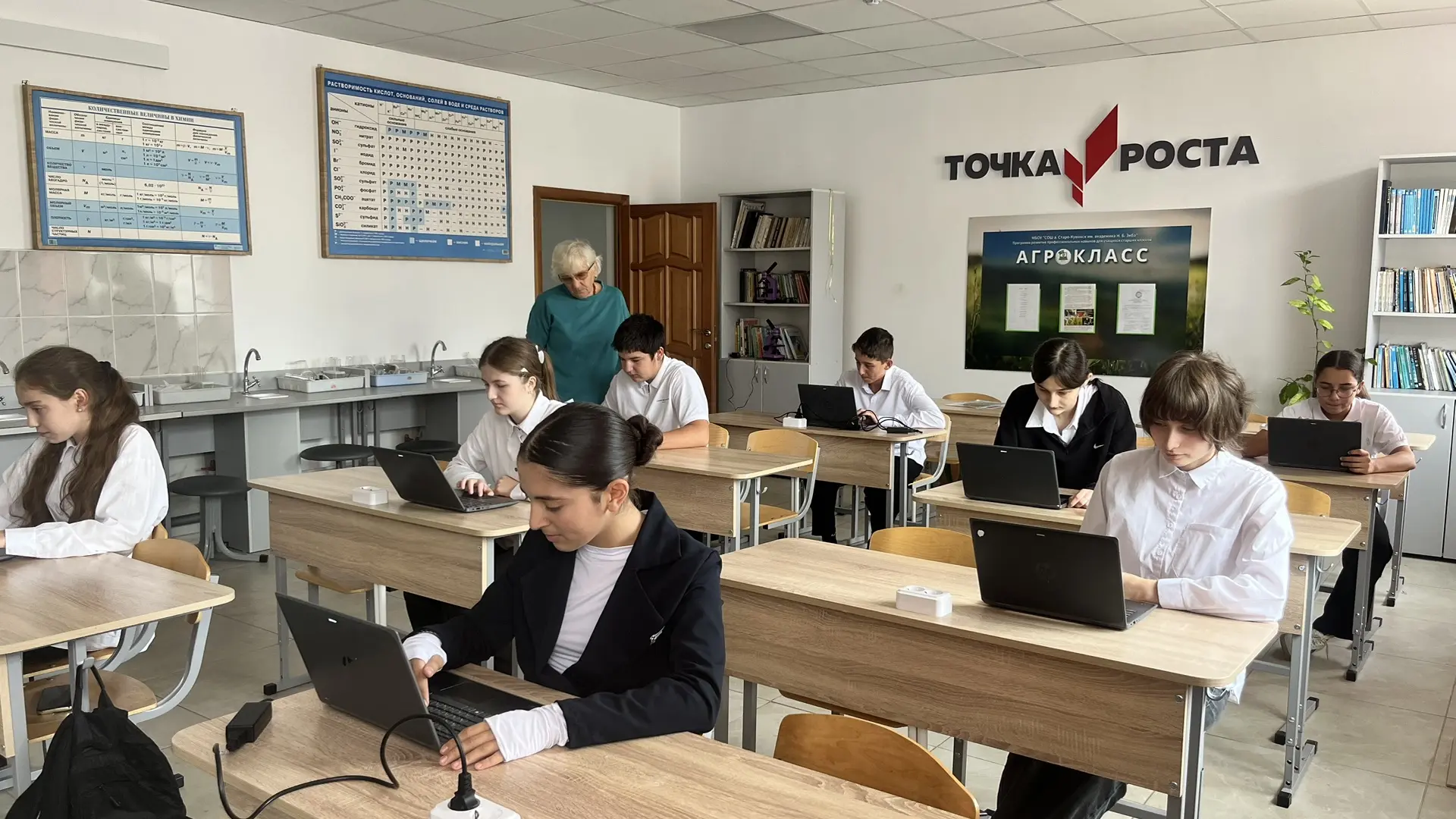 🔬Наука молодых: в нашей школе прошел школьный этап олимпиады по химии!