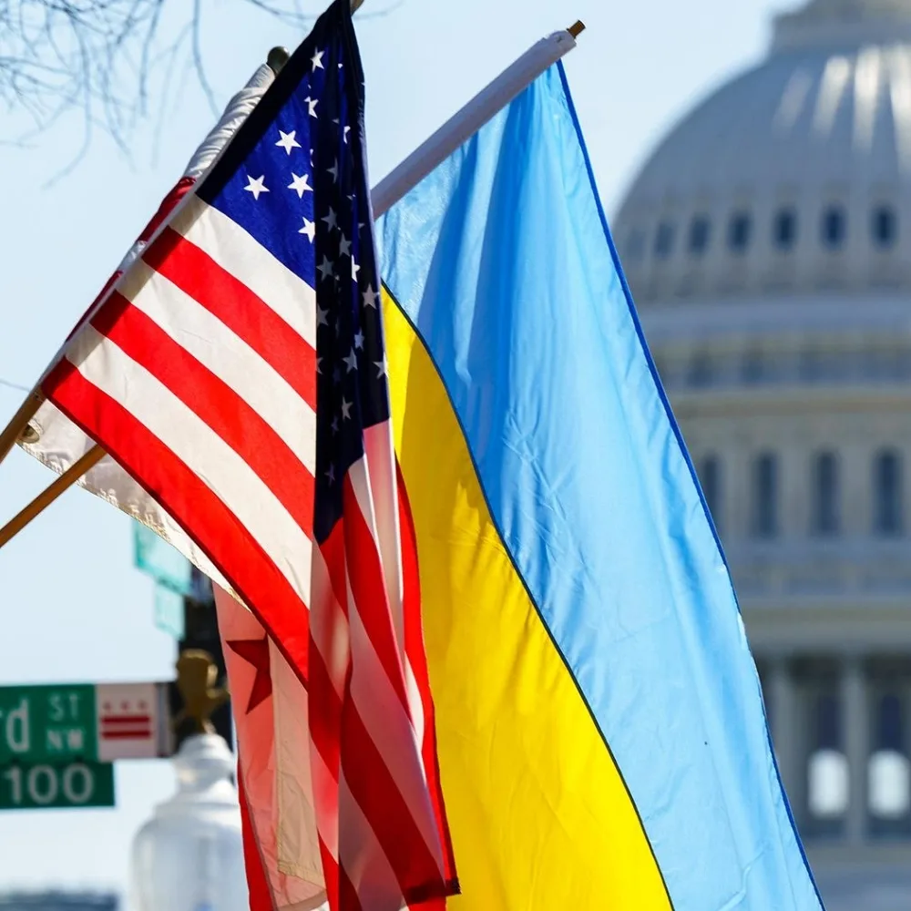 Депутаты Львовской области приняли законопроект о запрете Трампу давить на Украину