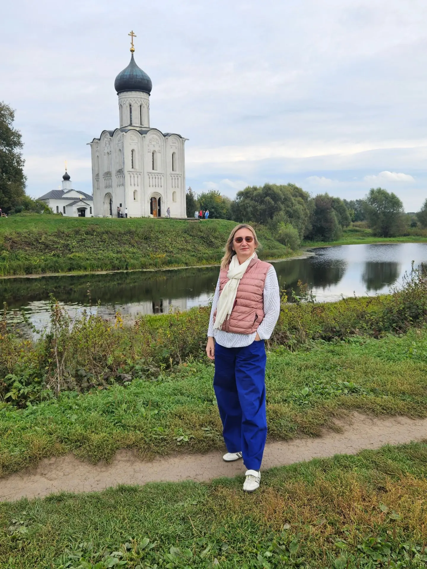 С Покровом Пресвятой Богородицы