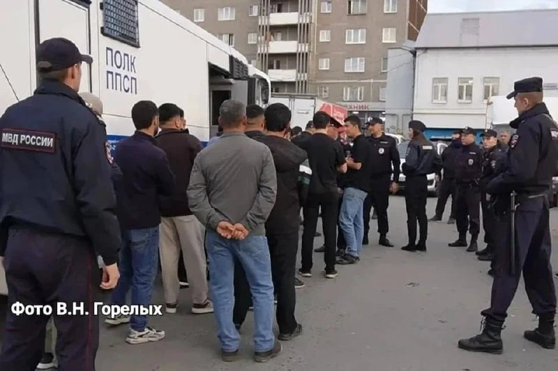 В Свердловской области выявили почти тысячу мигрантов-нарушителей С 1 по 10 октября в р...