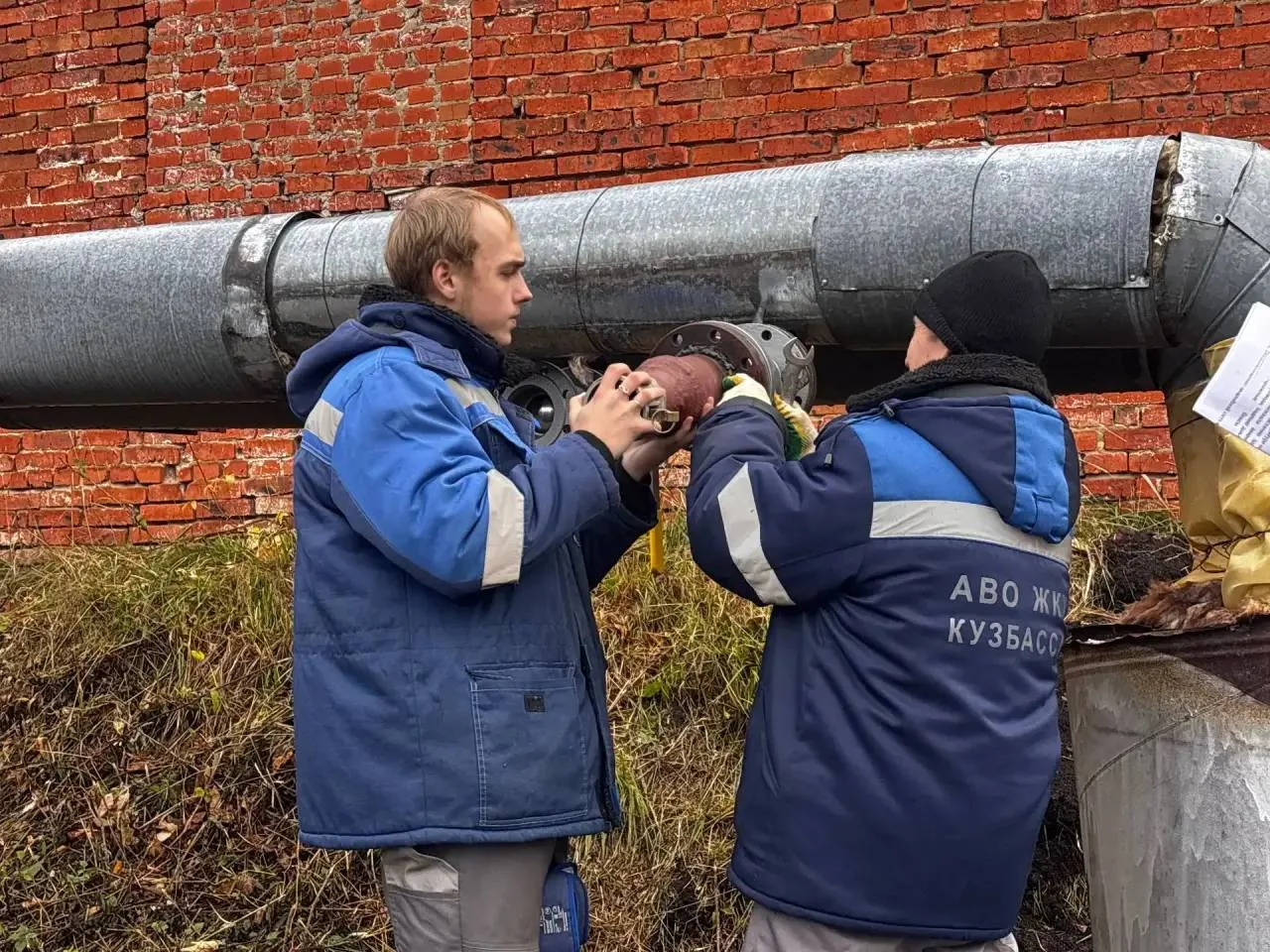 В Топкинском муниципальном округе прошла тренировка по устранению аварии на теплосетях
