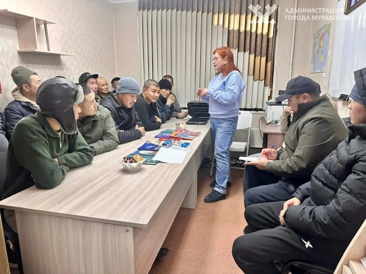 🙌 В Муравленко трудовым мигрантам в России помогают в адаптации
