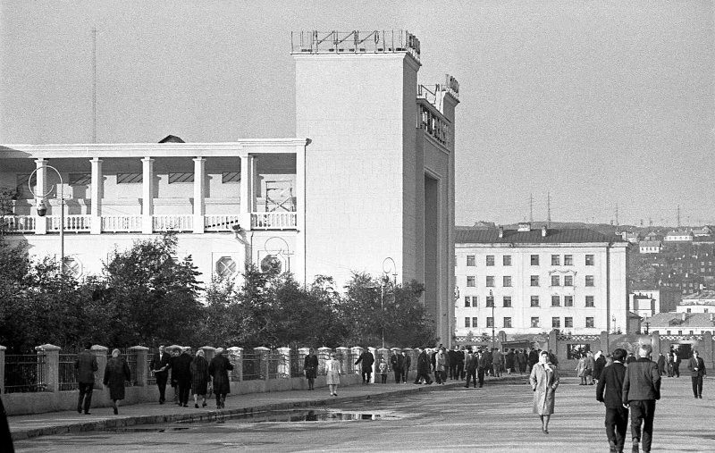 1965 год