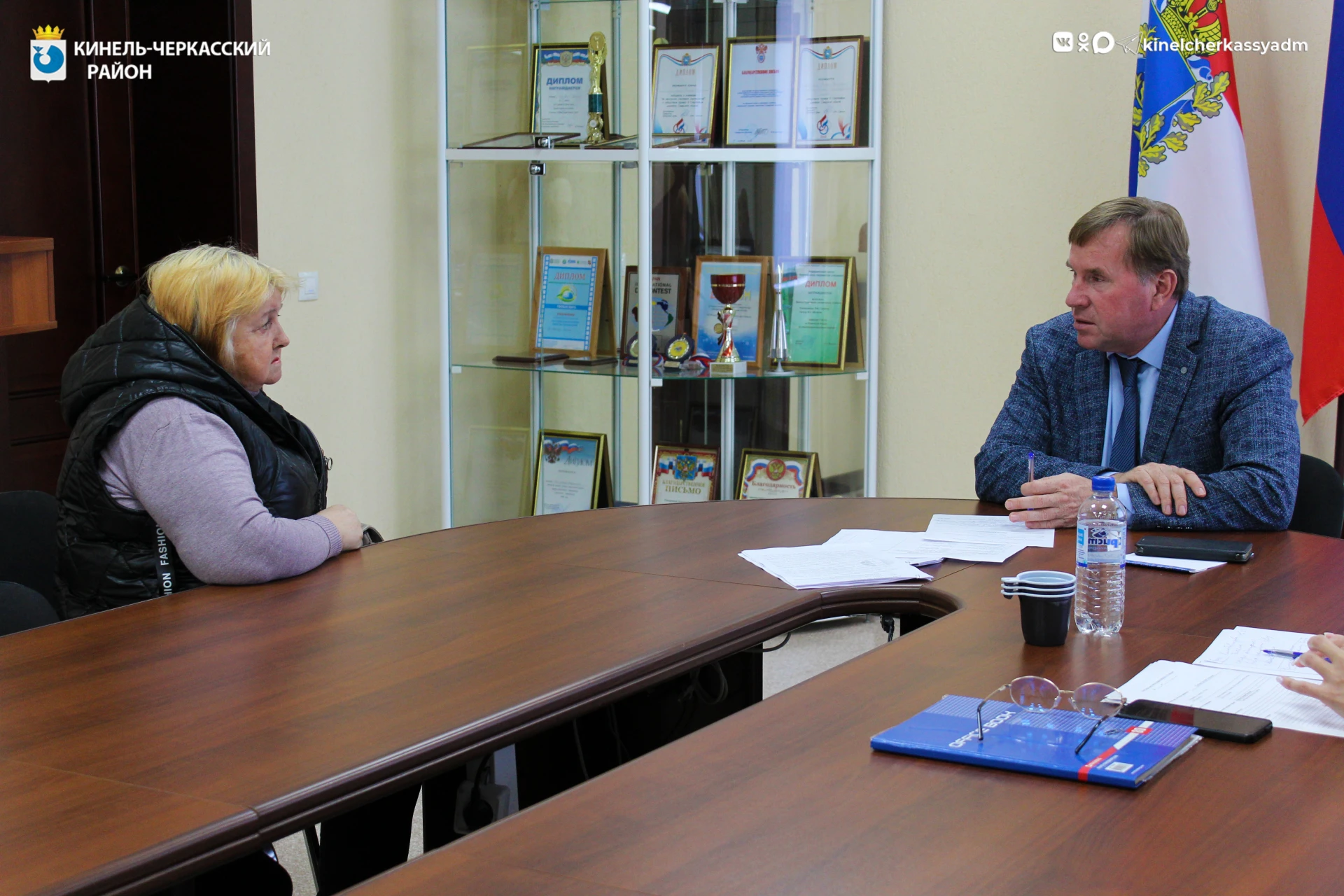 Глава района В.Л. Фролов провёл приём граждан.