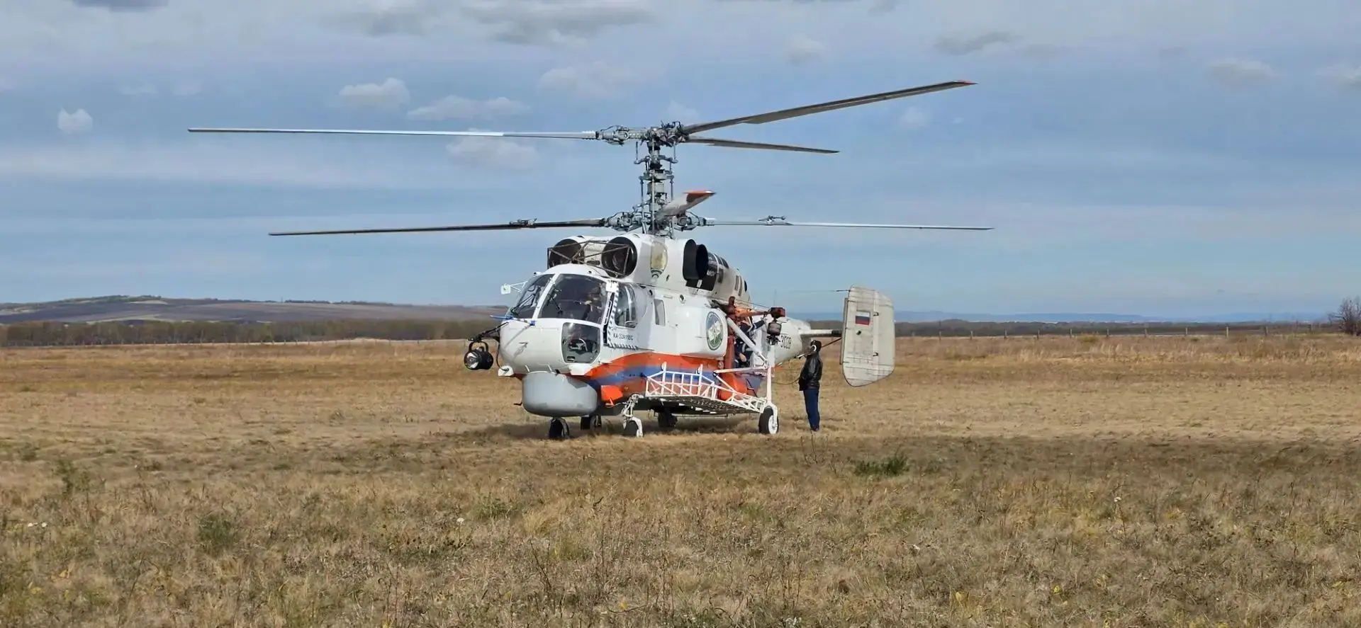 На «малой родине» нашего пожарно-спасательного вертолета Ка-32 в городе Кумертау спасат...